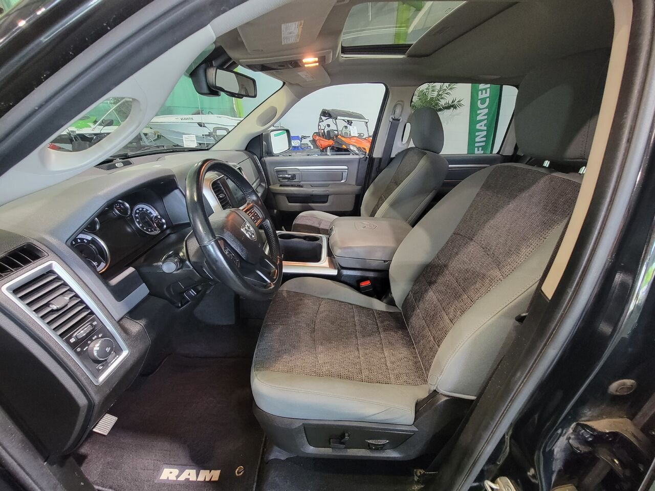 Ram 1500 Classic 2019 Noir Longueuil, - photo #11