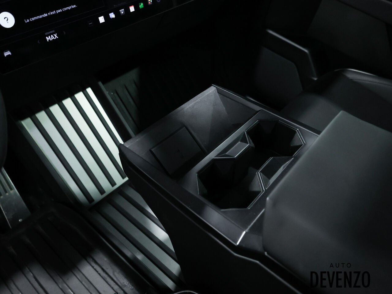 2025 Tesla Cybertruck Silver Saint-Eustache - photo #16