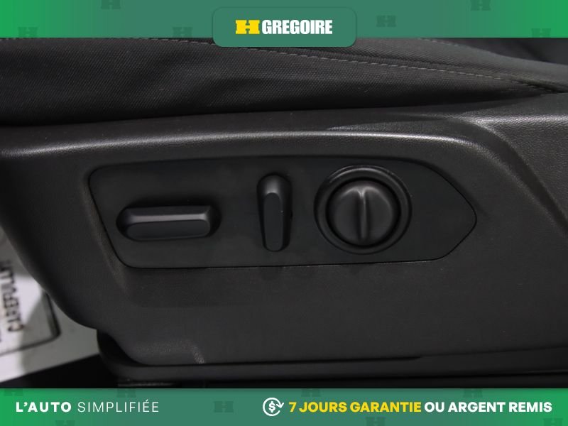 Chevrolet Silverado 1500 821946 | LT 4WD AUTO A/C MAGS CAM RECUL BLUETOOTH 2020 Noir Laval - photo #18