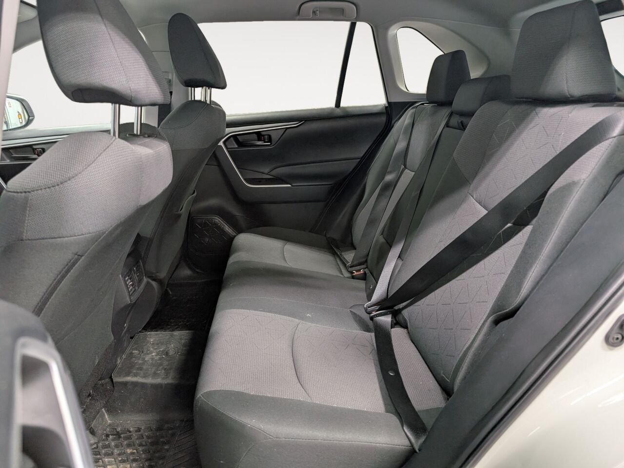 2025 Toyota RAV4 2T3B1RFV9SC519660 White Sherbrooke - photo #20