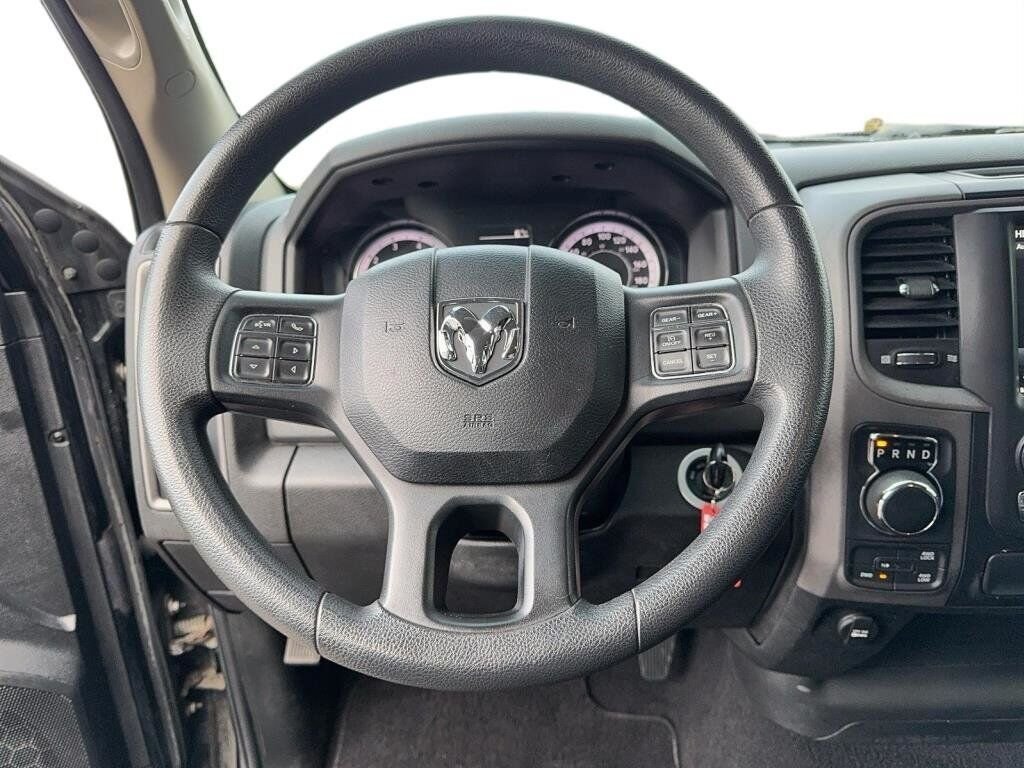 Ram 1500 Classic NIV 1C6RR7FG9LS154863 2020 Noir Baie-Comeau - photo #10