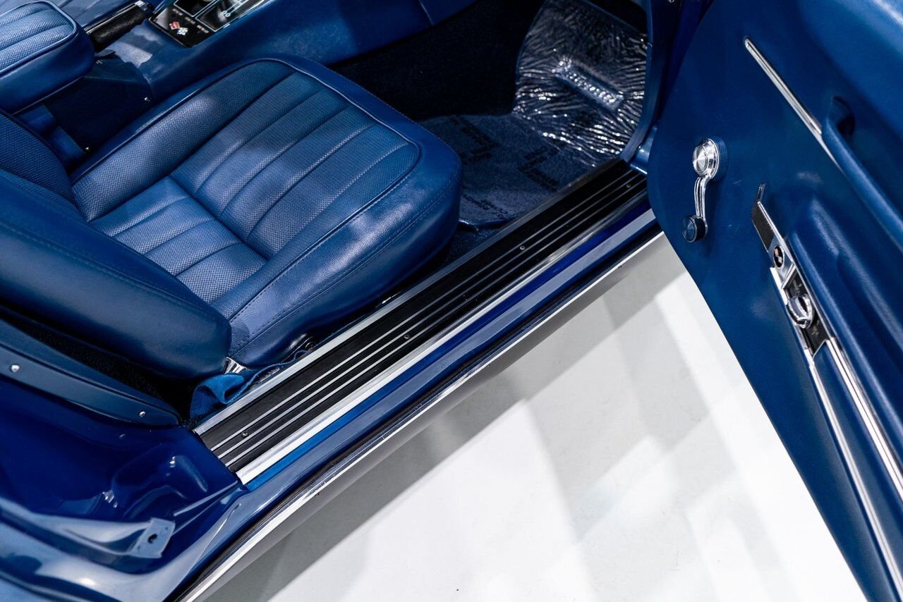 Chevrolet Corvette *PRIX EN USD* Matching numbers Top flight with extensive documentation 1968 Bleu Montréal - photo #79