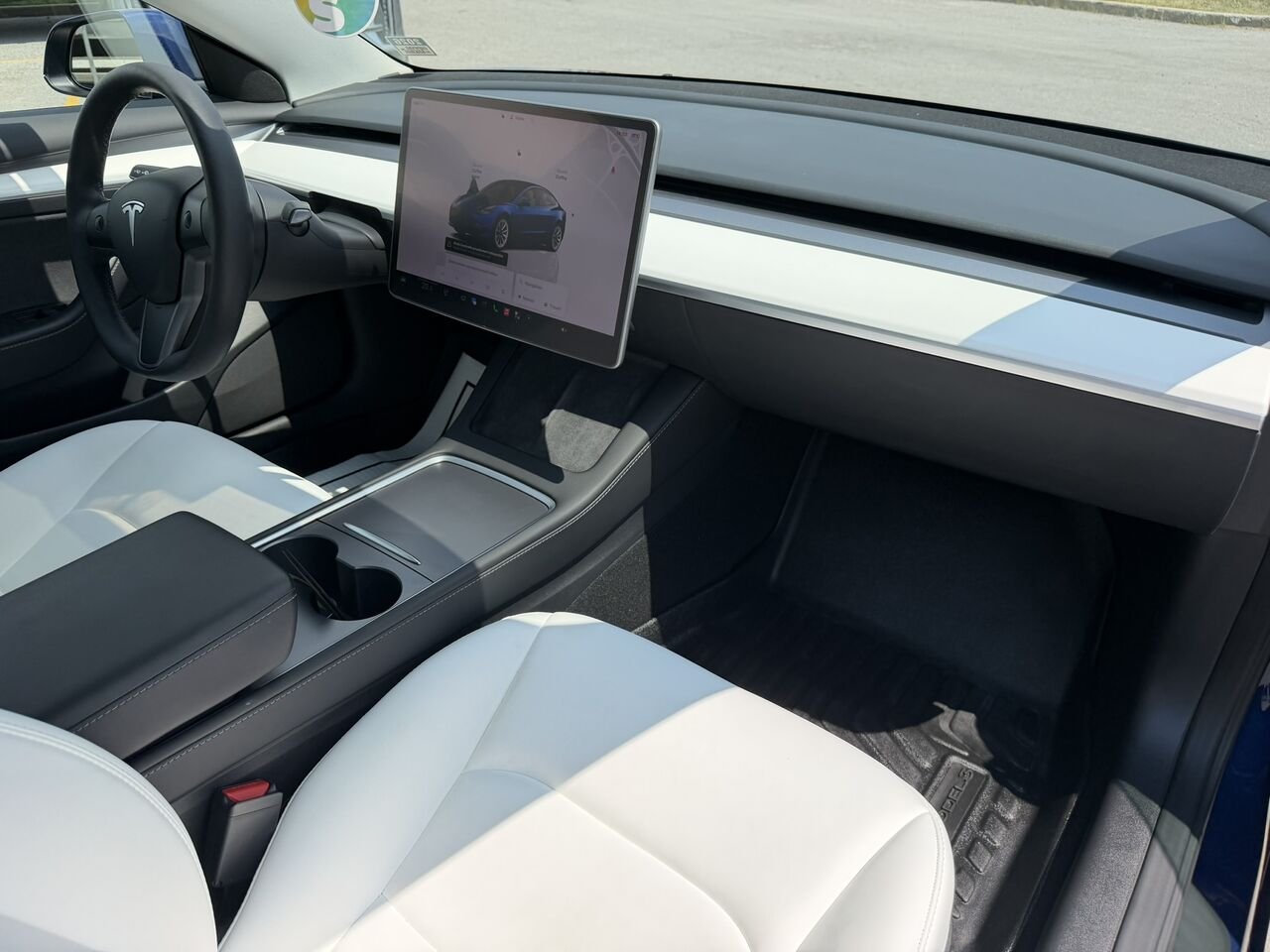 Tesla Model 3 2023 Bleu Laval - photo #16