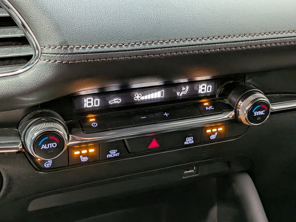2019 Mazda Mazda3 Sport GS Auto FWD White Val-David - photo #25