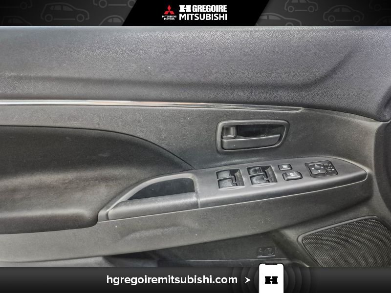 2020 Mitsubishi RVR Black Saint-Eustache - photo #12