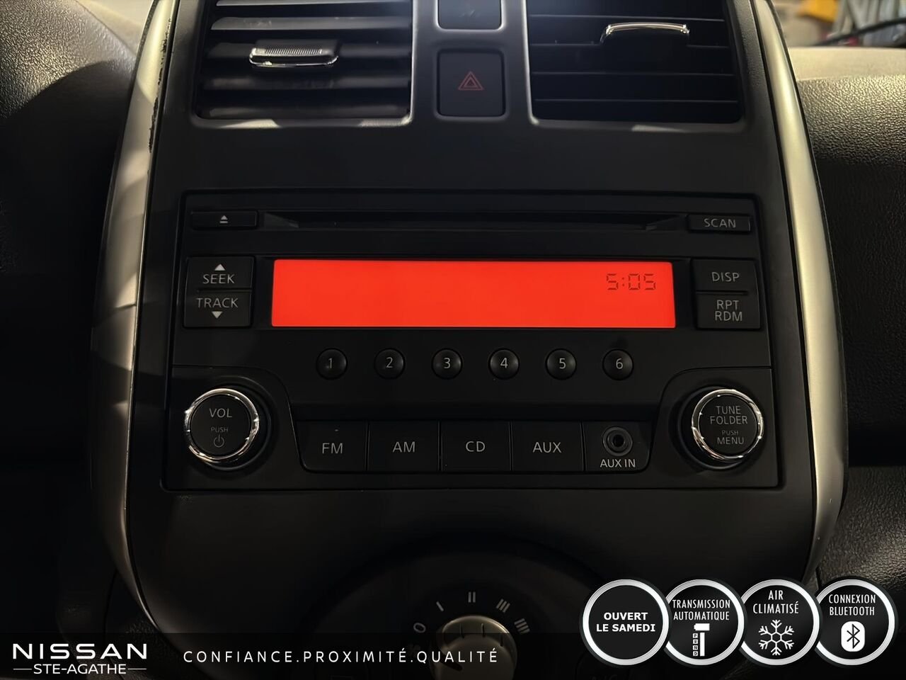 2017 Nissan Micra SV | AUTOMATIQUE | CLIMATISATION | JAMAIS ACCIDENTÉ Black Saint-Jérôme - photo #16