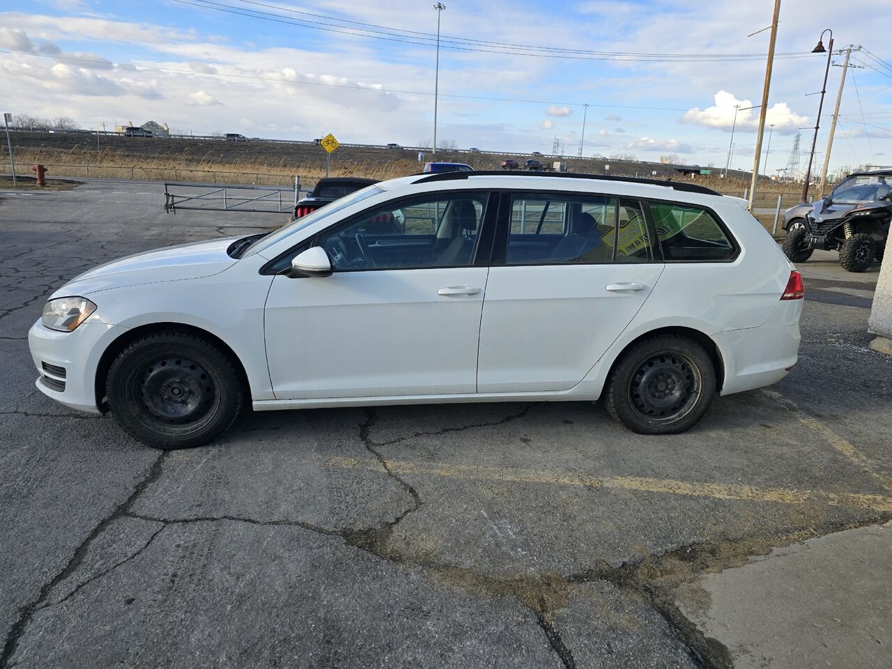 2016 Volkswagen Golf familiale sport White  - photo #2