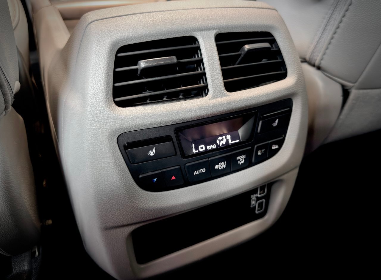 2019 Honda Pilot Silver Notre-Dame-des-Prairies - photo #33