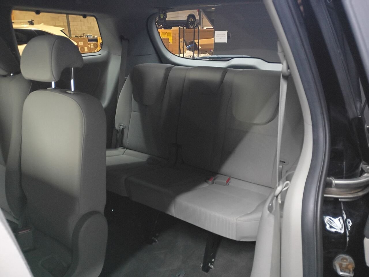 2019 Kia Sedona Black Blainville - photo #17