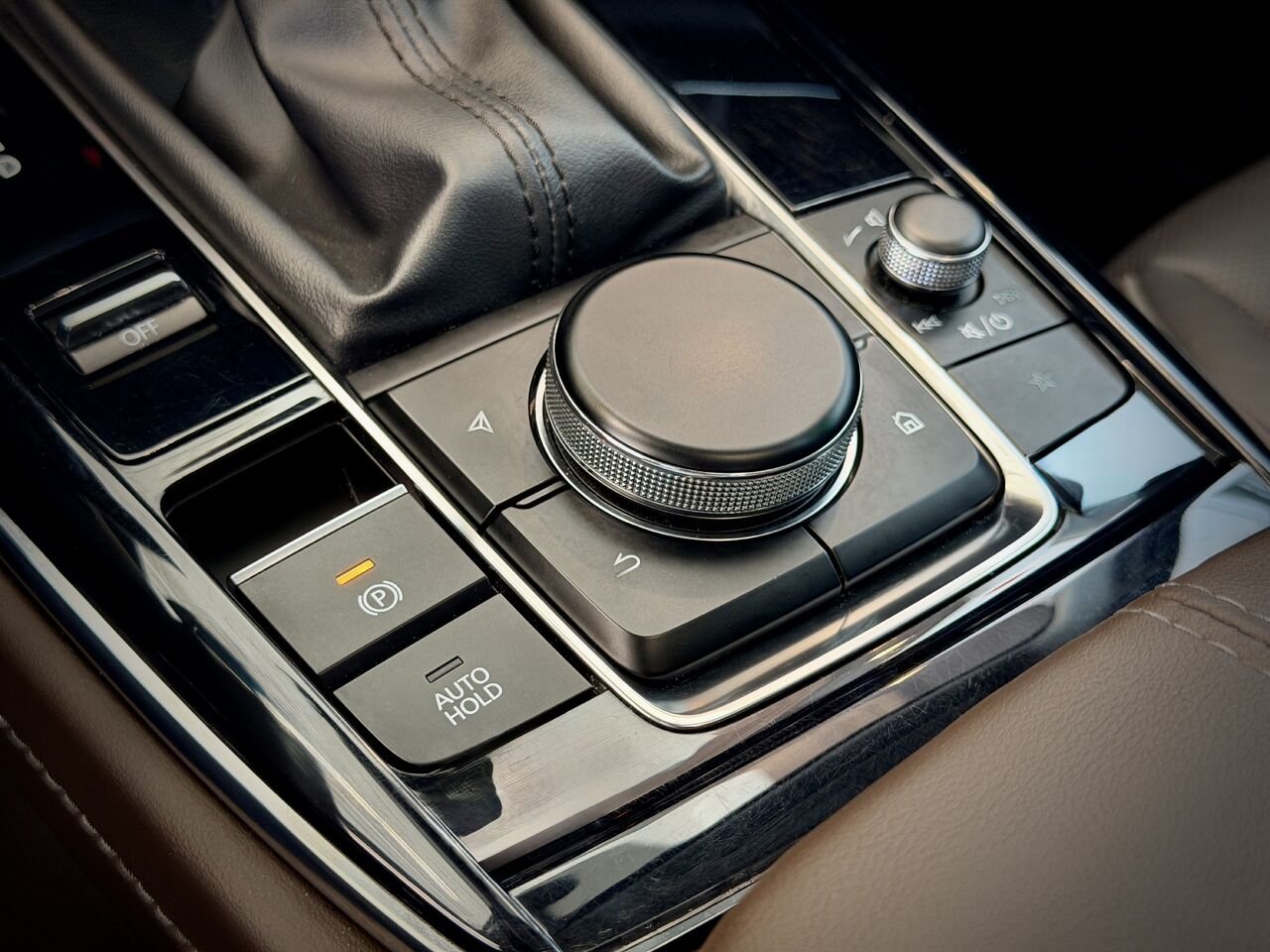 Mazda CX-30 2023 Argent Notre-Dame-des-Prairies - photo #33