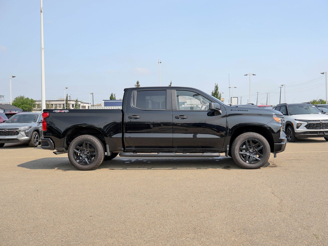 2024 Chevrolet Silverado 1500 4WD Crew Cab 147 Custom Black Sherwood Park - photo #8
