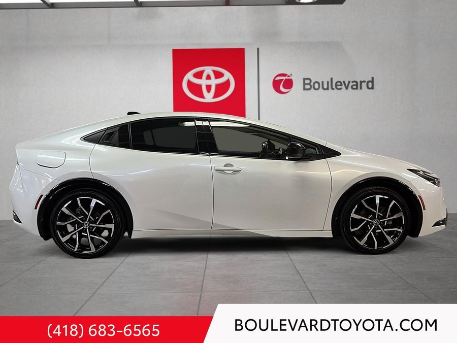 Toyota Prius hybride branchable 2025 2025 Frisson glacé nacré