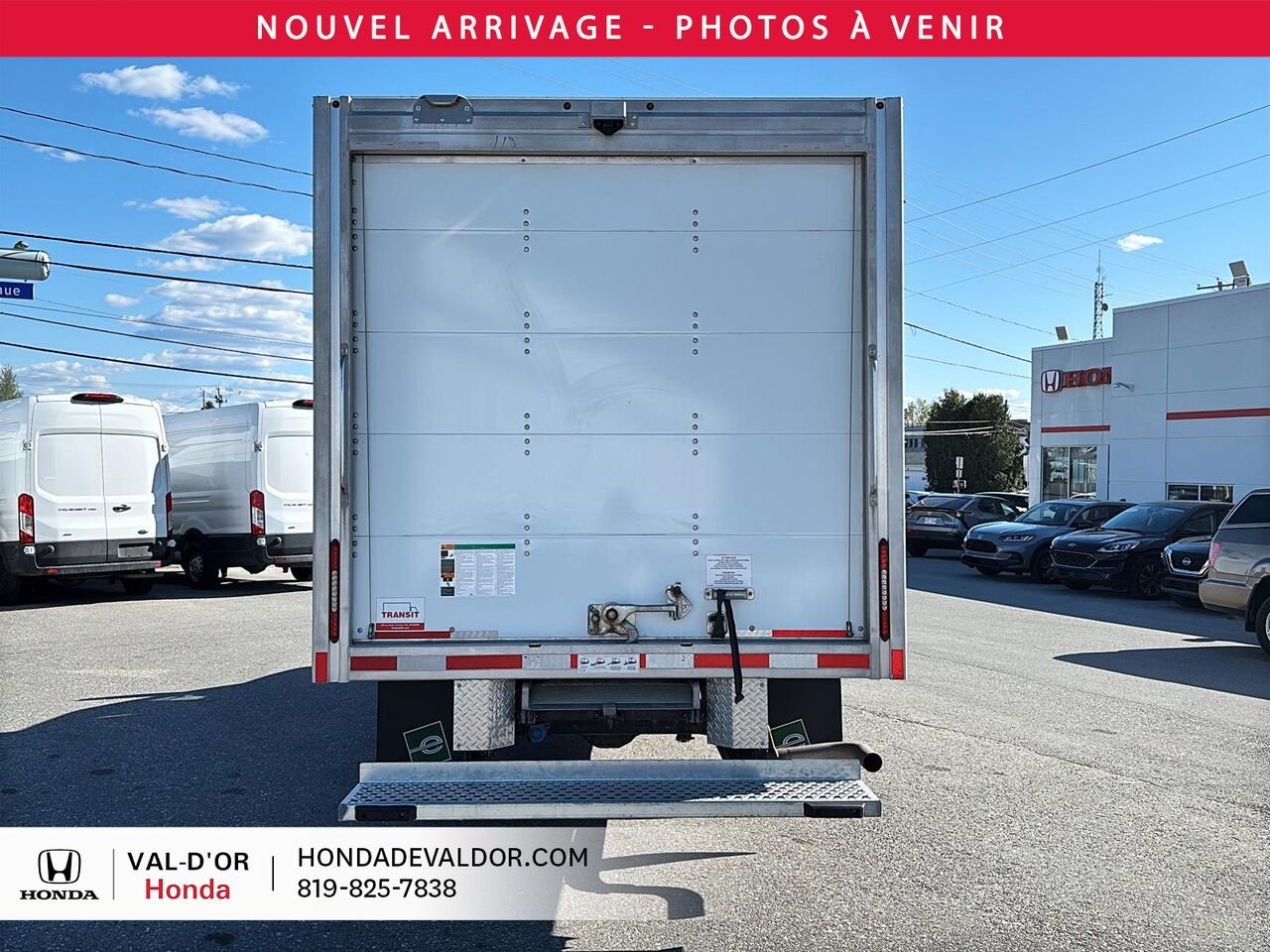 2025 Chevrolet Fourgonnette commerciale tronquée Express 3500 fourgonnette 159 po White Val-d'Or - photo #2