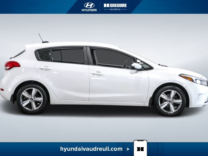 Kia Forte5 2018 Blanc Laval - photo #12