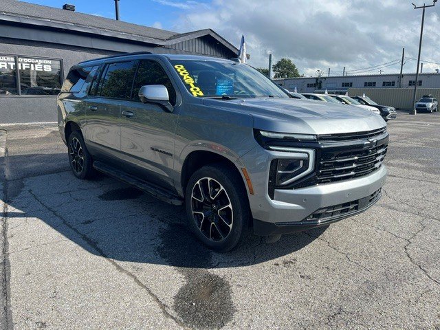 Chevrolet Suburban RST 4 portes 4RM 2025 Gris