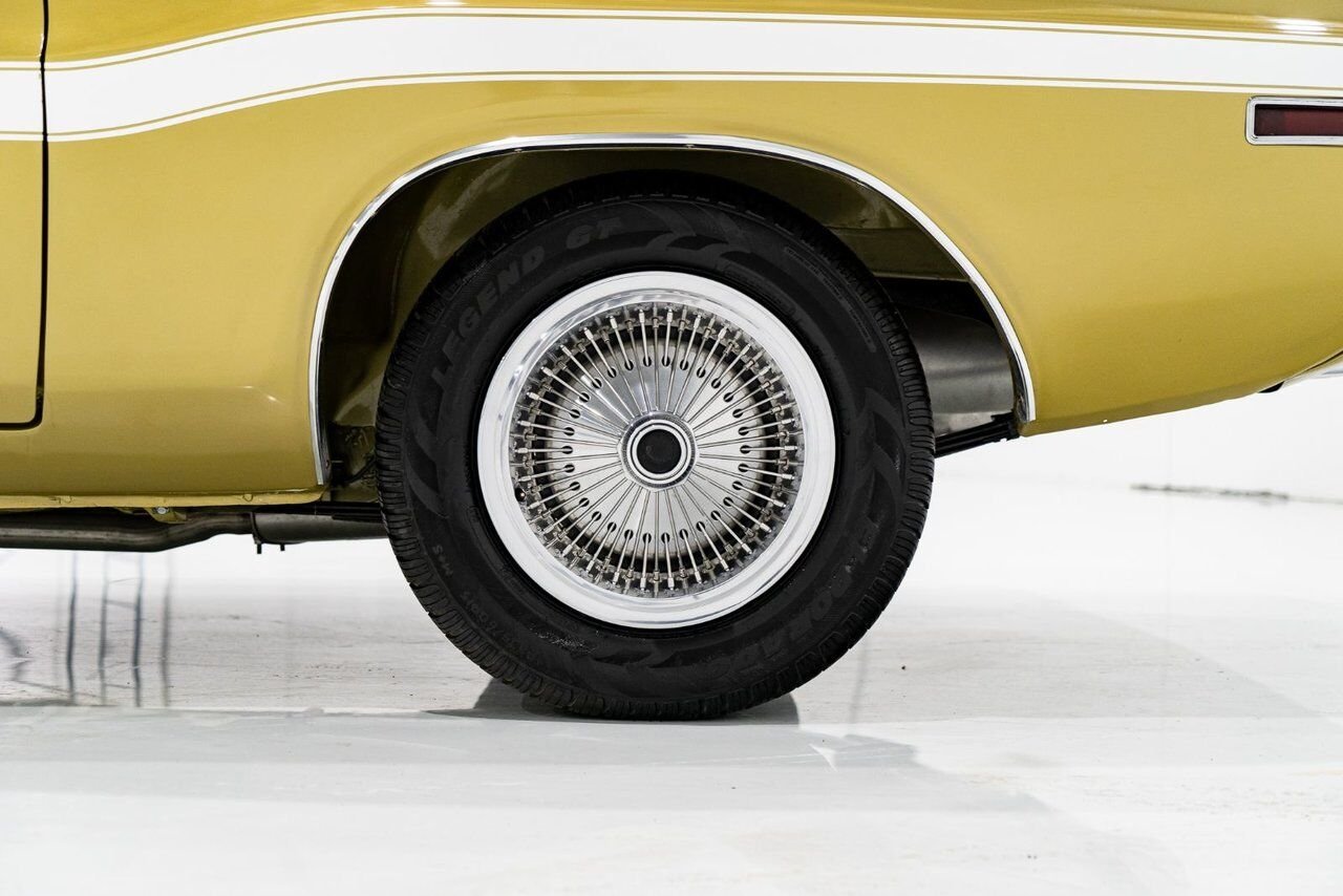 Dodge Challenger *PRIX EN USD* Convertible Fully restored to desirable specifications 1971 Or Montréal - photo #55