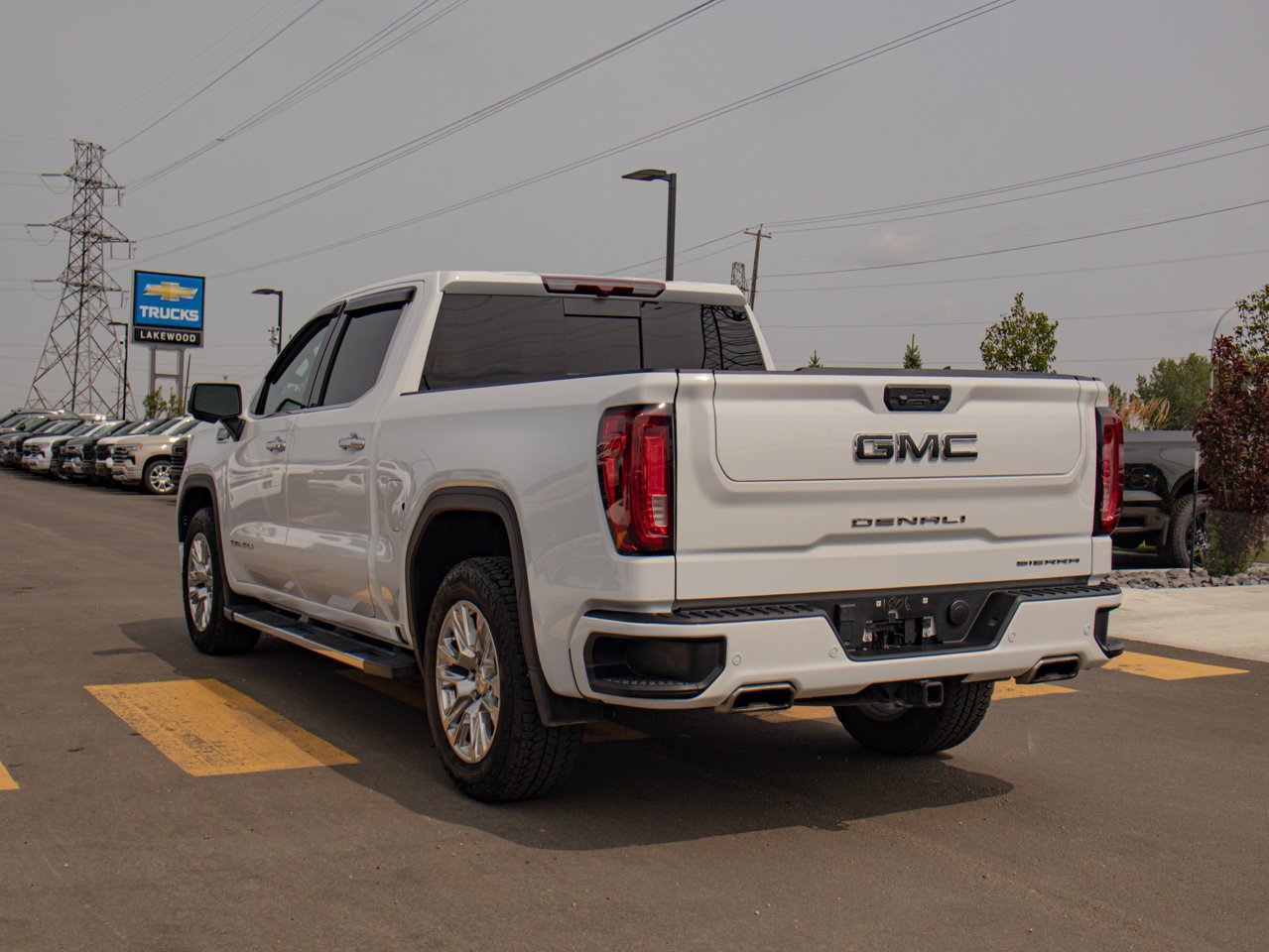 2024 GMC Sierra 1500 4WD Crew Cab 147 Denali White Sherwood Park - photo #7