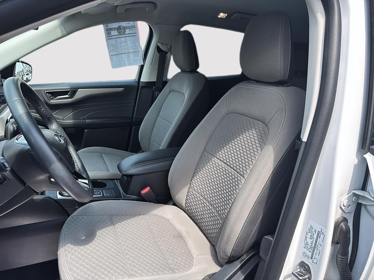 Ford Escape 2022 Blanc Rouyn-Noranda - photo #7