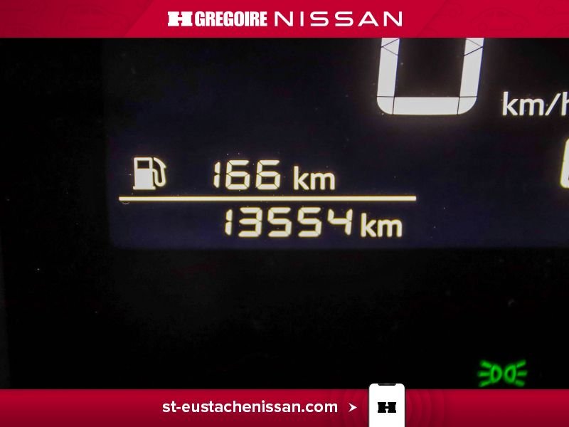 Nissan Kicks 2025 Jaune Laval - photo #16