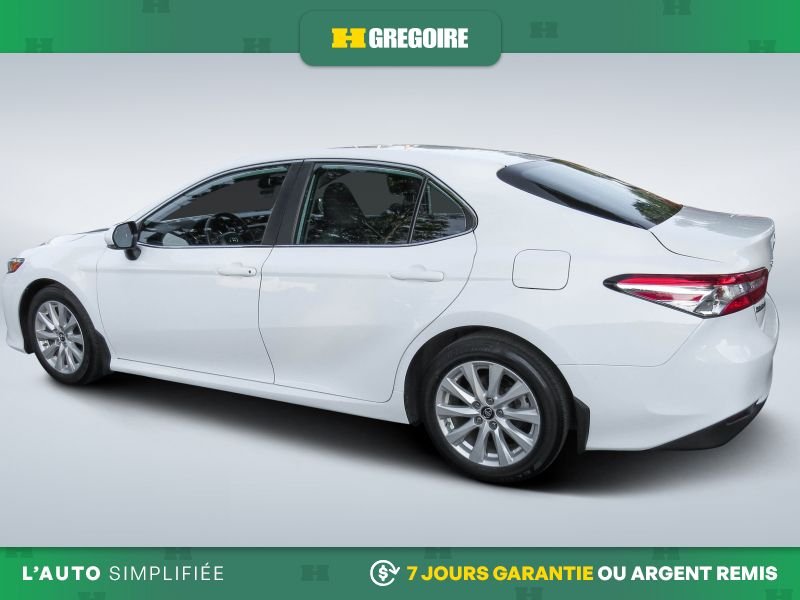 2019 Toyota Camry White Saint-Eustache - photo #5