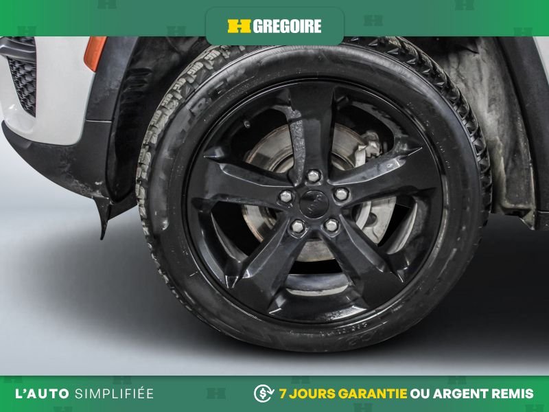 Jeep Grand Cherokee 2023 Blanc Blainville - photo #21