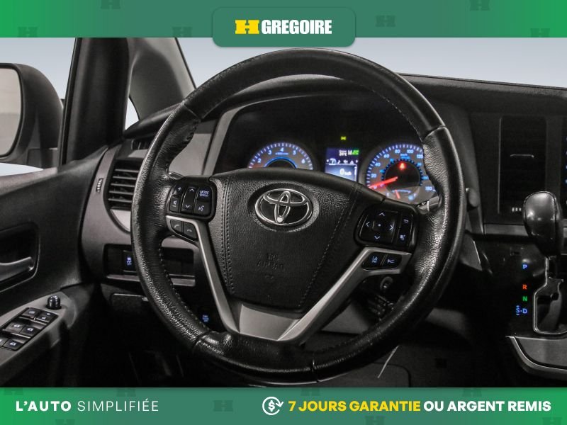 2020 Toyota Sienna White Blainville - photo #18