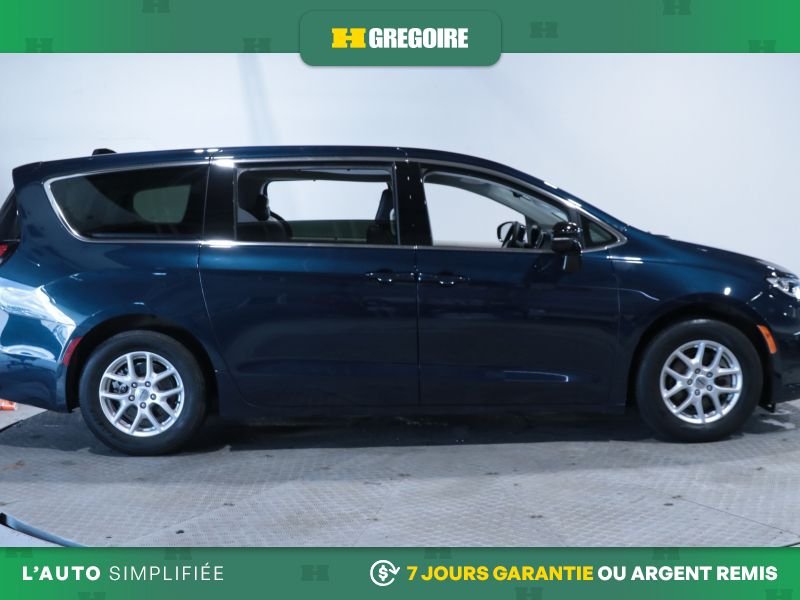 2024 Chrysler Pacifica Blue Saint-Eustache - photo #10