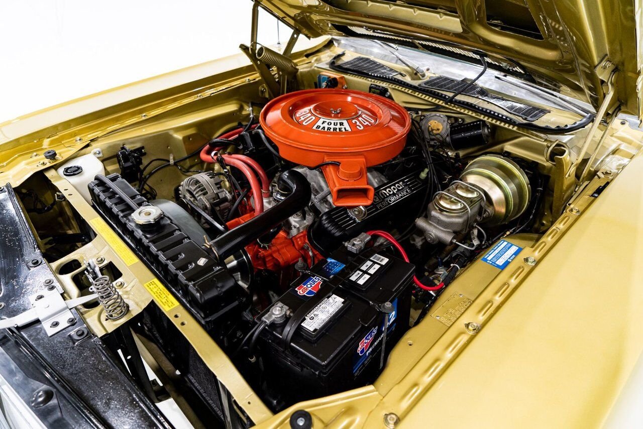 Dodge Challenger *PRIX EN USD* Convertible Fully restored to desirable specifications 1971 Or Montréal - photo #65