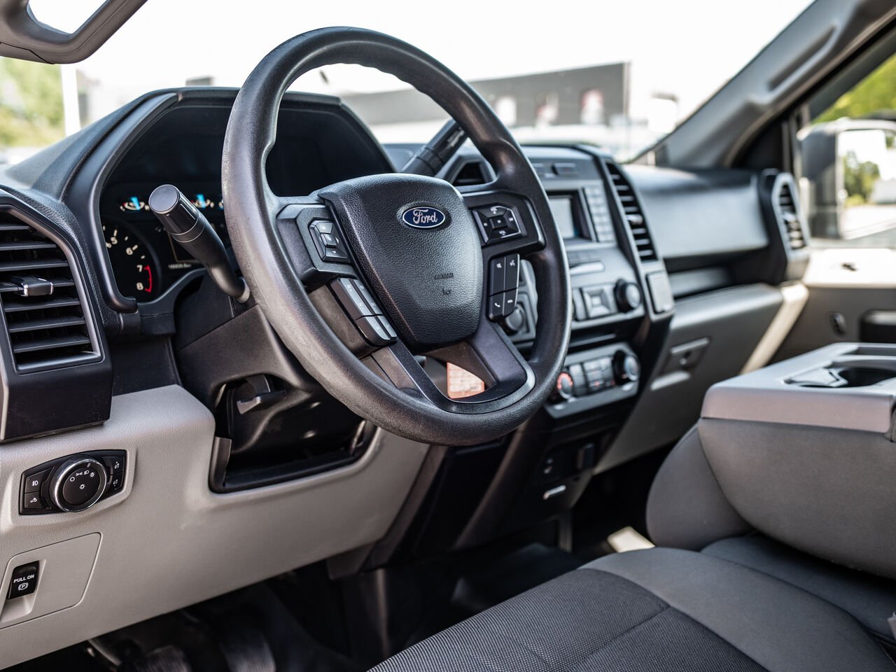 Ford F-150 2016 Blanc Sainte-Julienne - photo #10