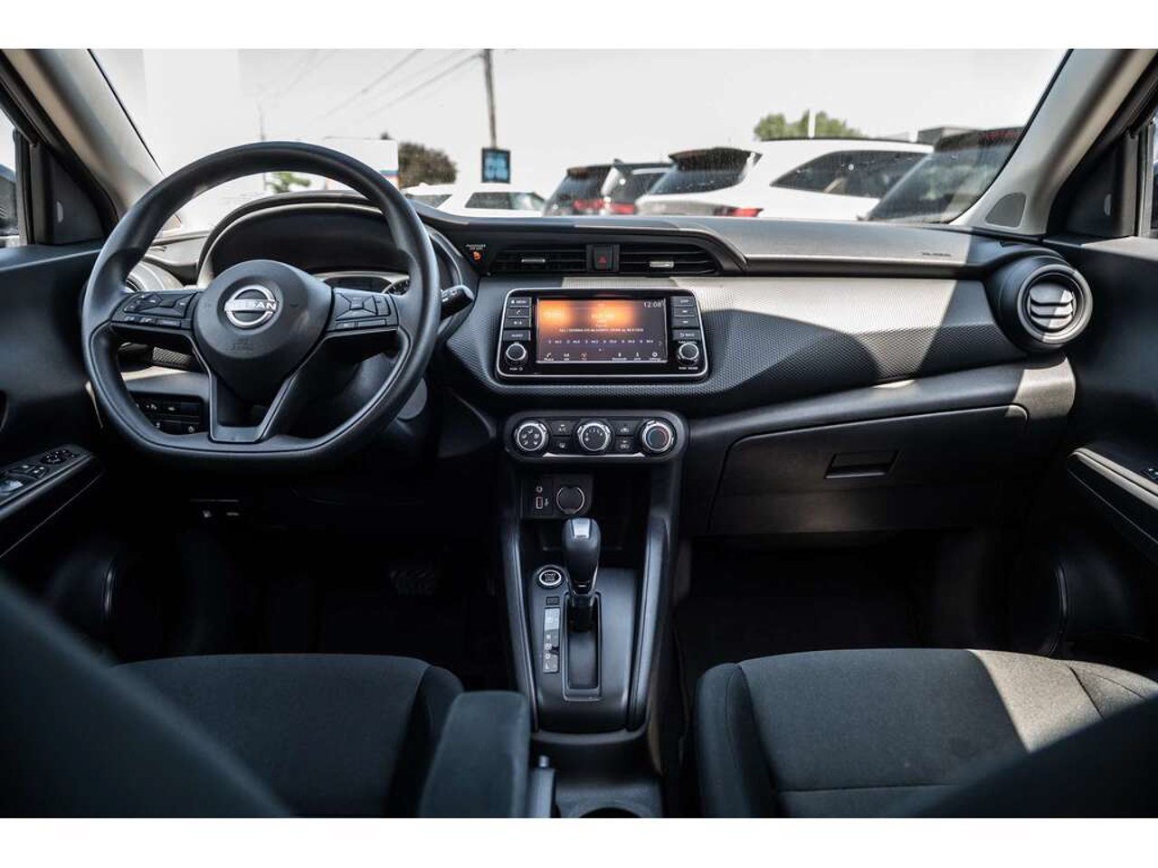 Nissan Kicks Play 2025 Argent Sainte-Julienne - photo #23