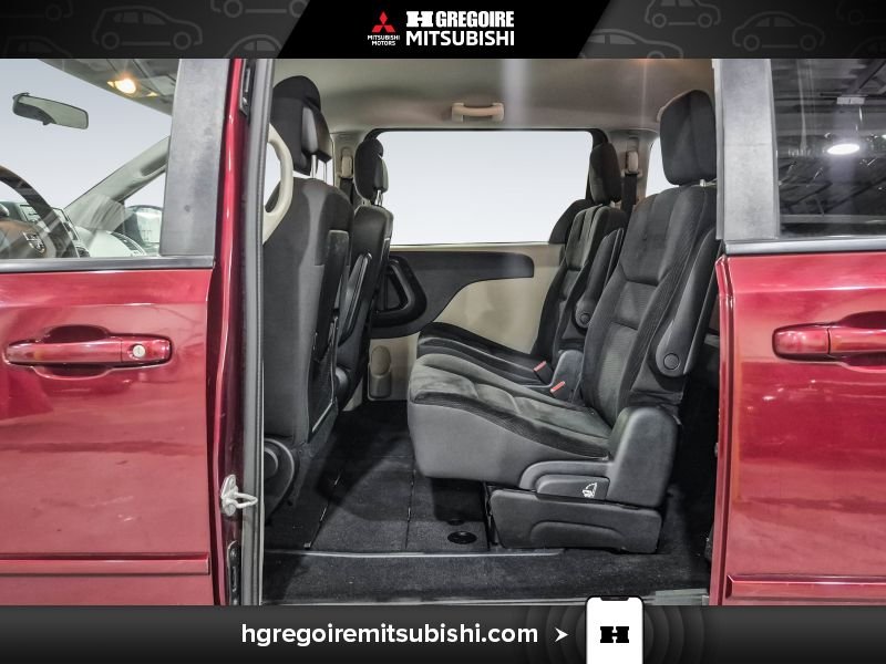 2017 Dodge GR Caravan Brown Blainville - photo #25