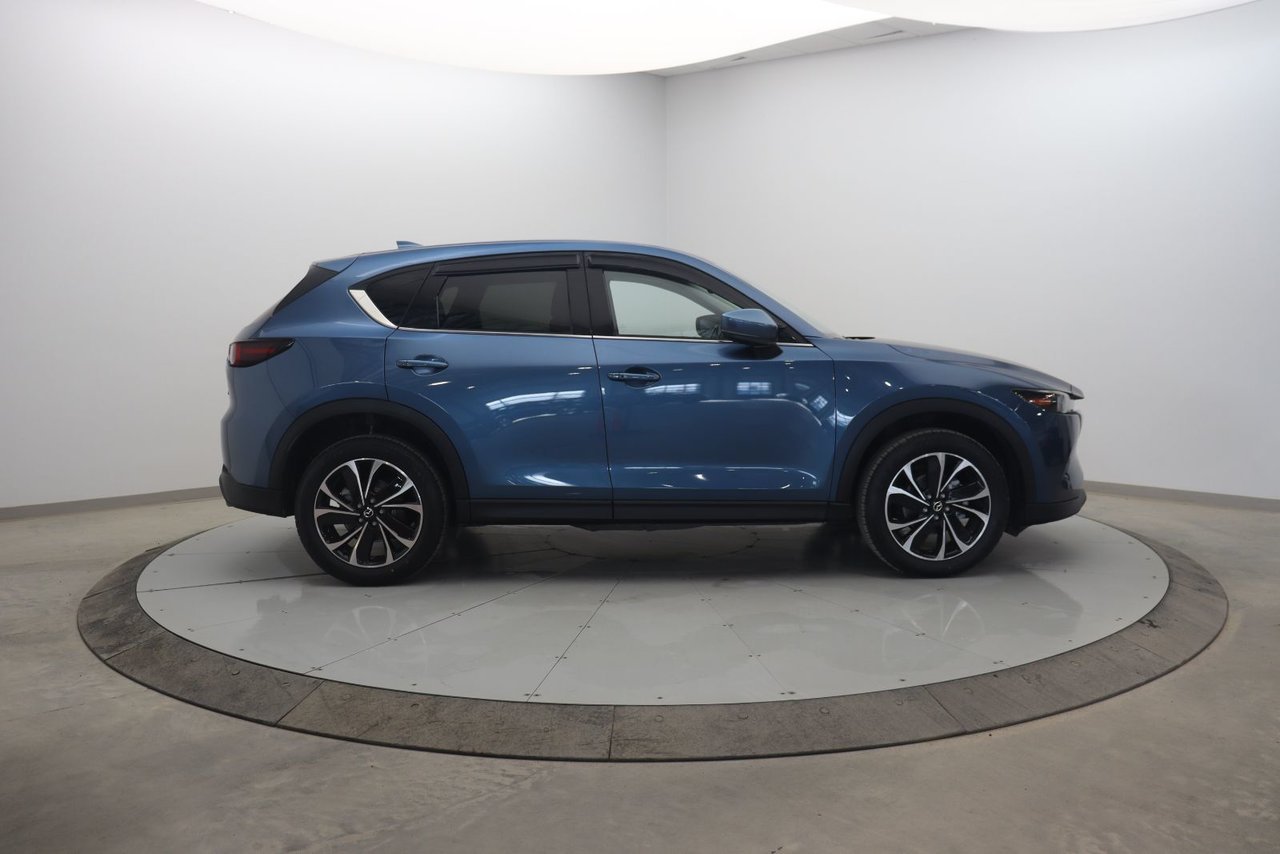 Mazda CX-5 NIV JM3KFBDM2N0591768 2022 Bleu Chicoutimi - photo #2
