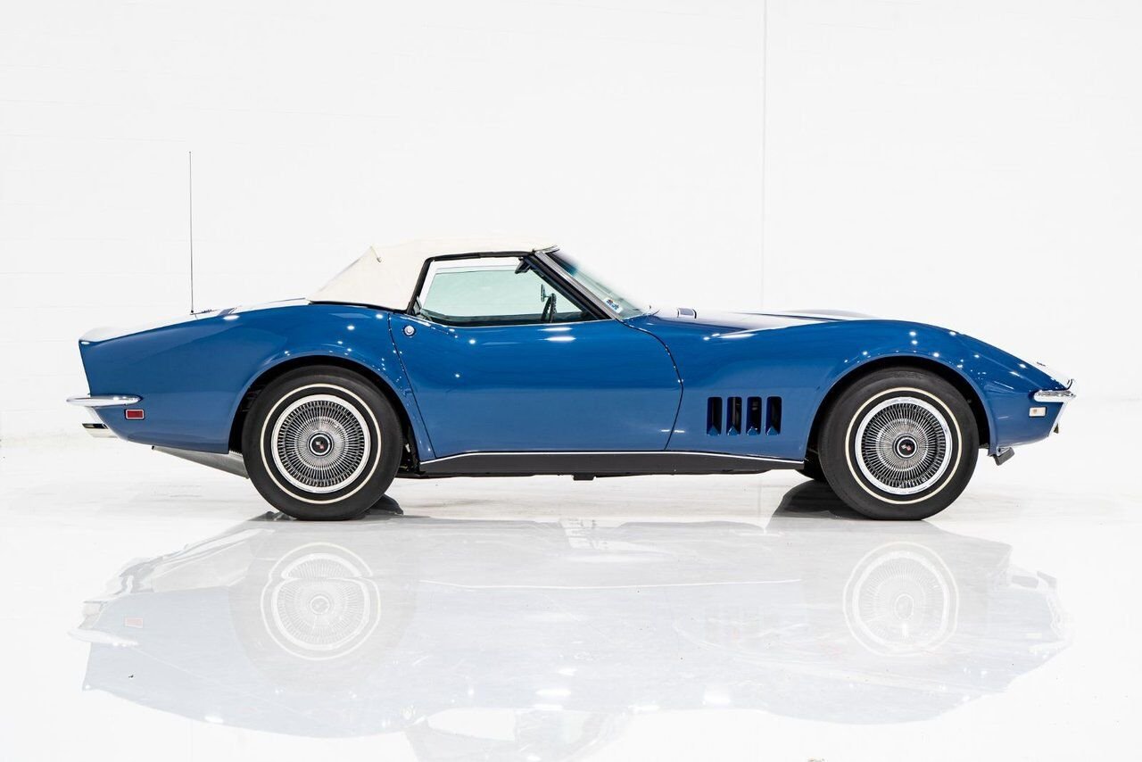 Chevrolet Corvette *PRIX EN USD* Matching numbers Top flight with extensive documentation 1968 Bleu Montréal - photo #60