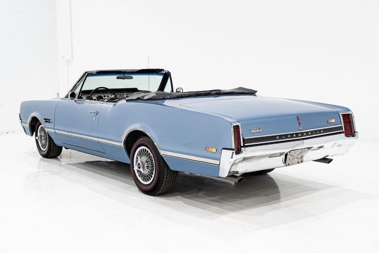 1966 Oldsmobile 442 PRIX EN USD | Matching# 400cu.in. 4-Speed Blue Montreal - photo #30