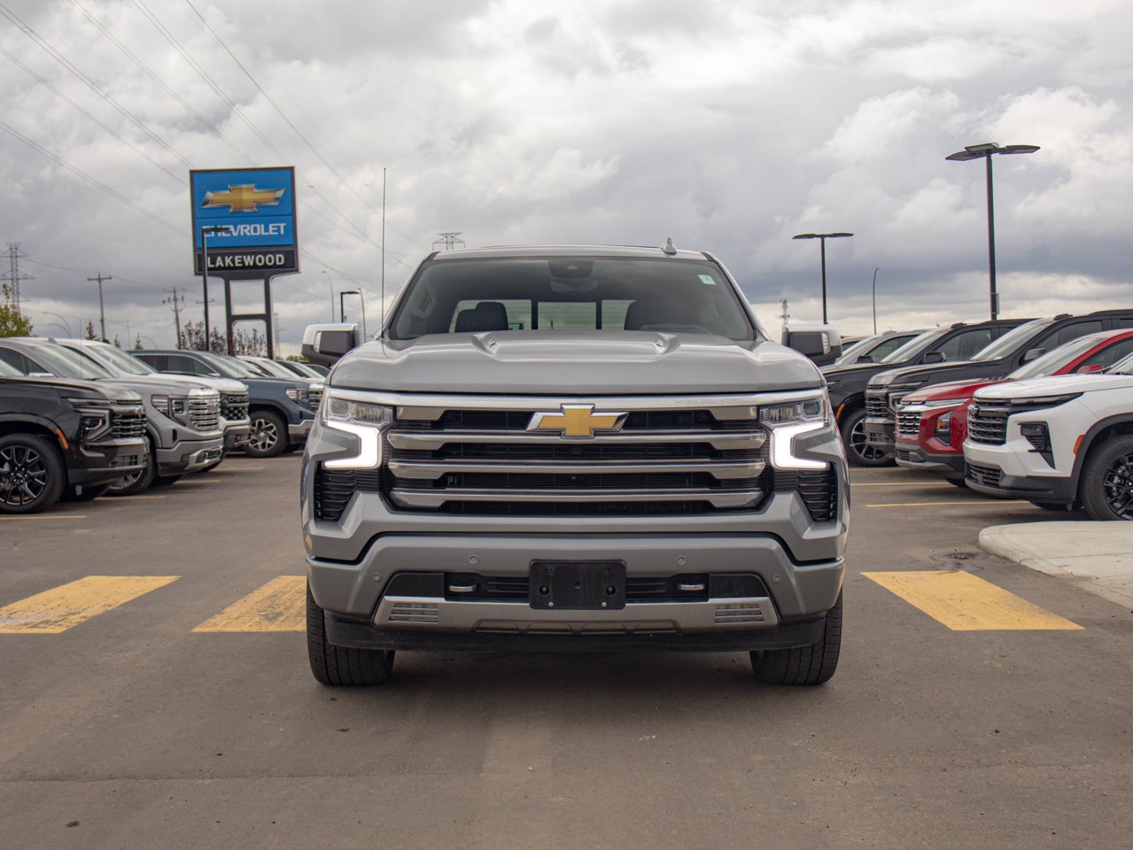 2024 Chevrolet Silverado 1500 4WD Crew Cab 157 High Country Grey Sherwood Park - photo #2