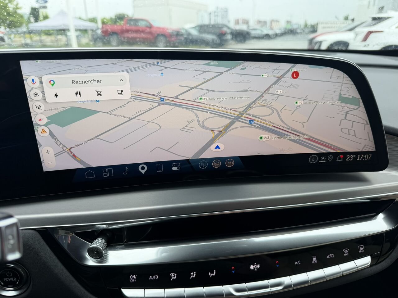 Cadillac LYRIQ SPORT AWD NIVEAU 3 NAPPA FINANCEMENTÀ PARTIR 0.99% 2024 Vert Laval - photo #27