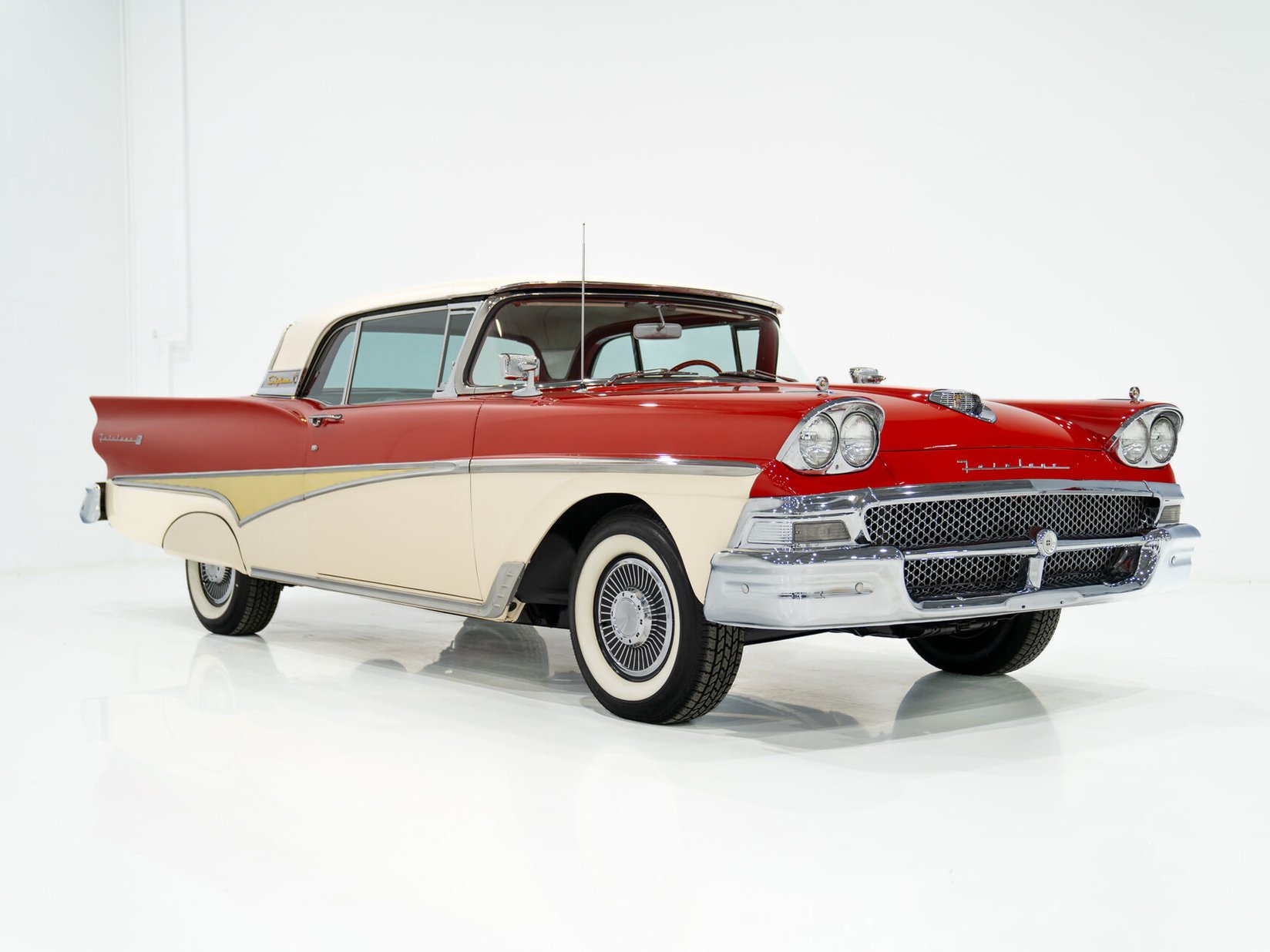1958 Ford Fairlane 500 Skyliner Interceptor de police 352 CID Entièrement restaurée **PRIX EN USD** Montreal - photo #35
