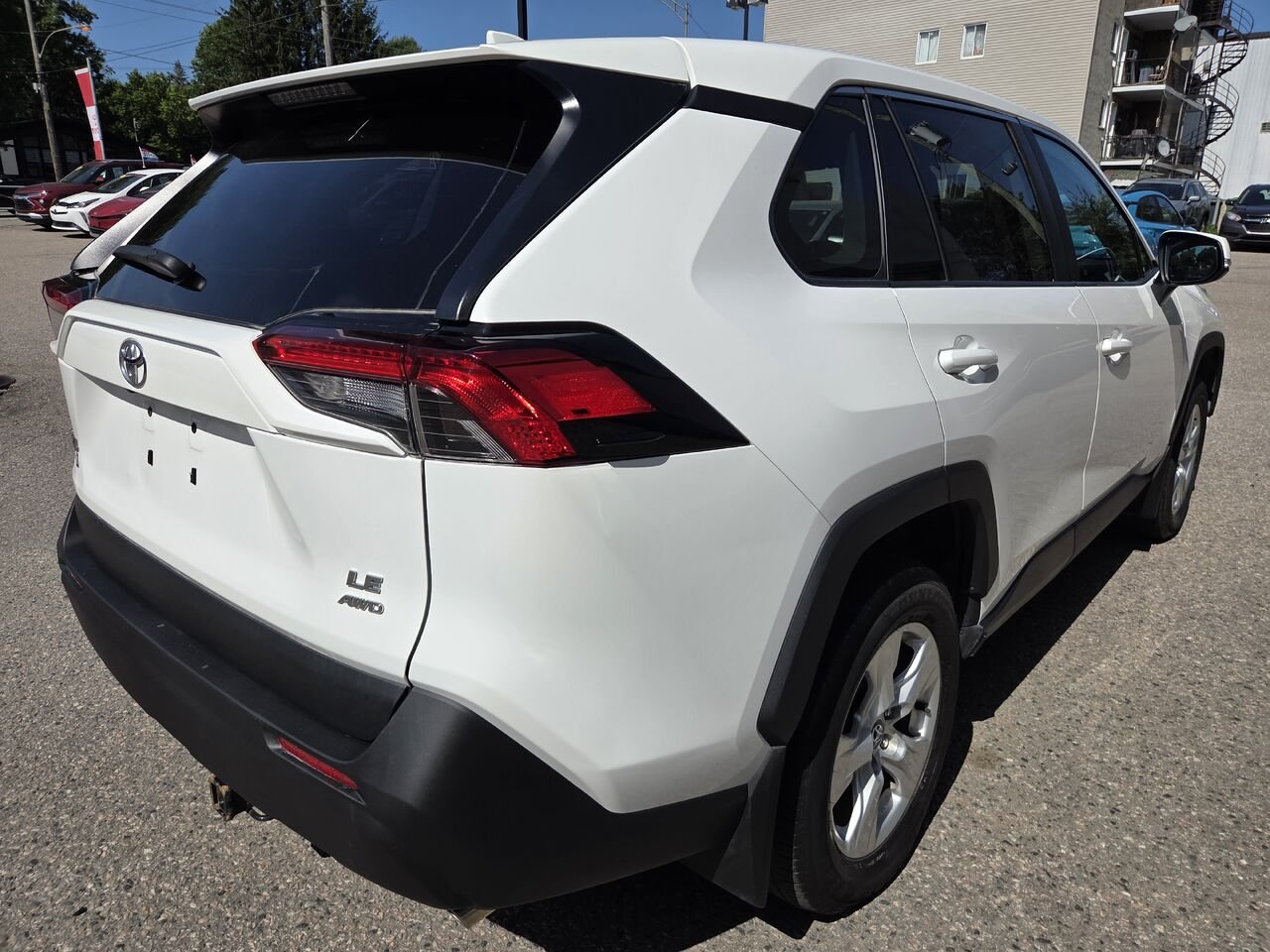 2023 Toyota RAV4 White Mont-Laurier - photo #4