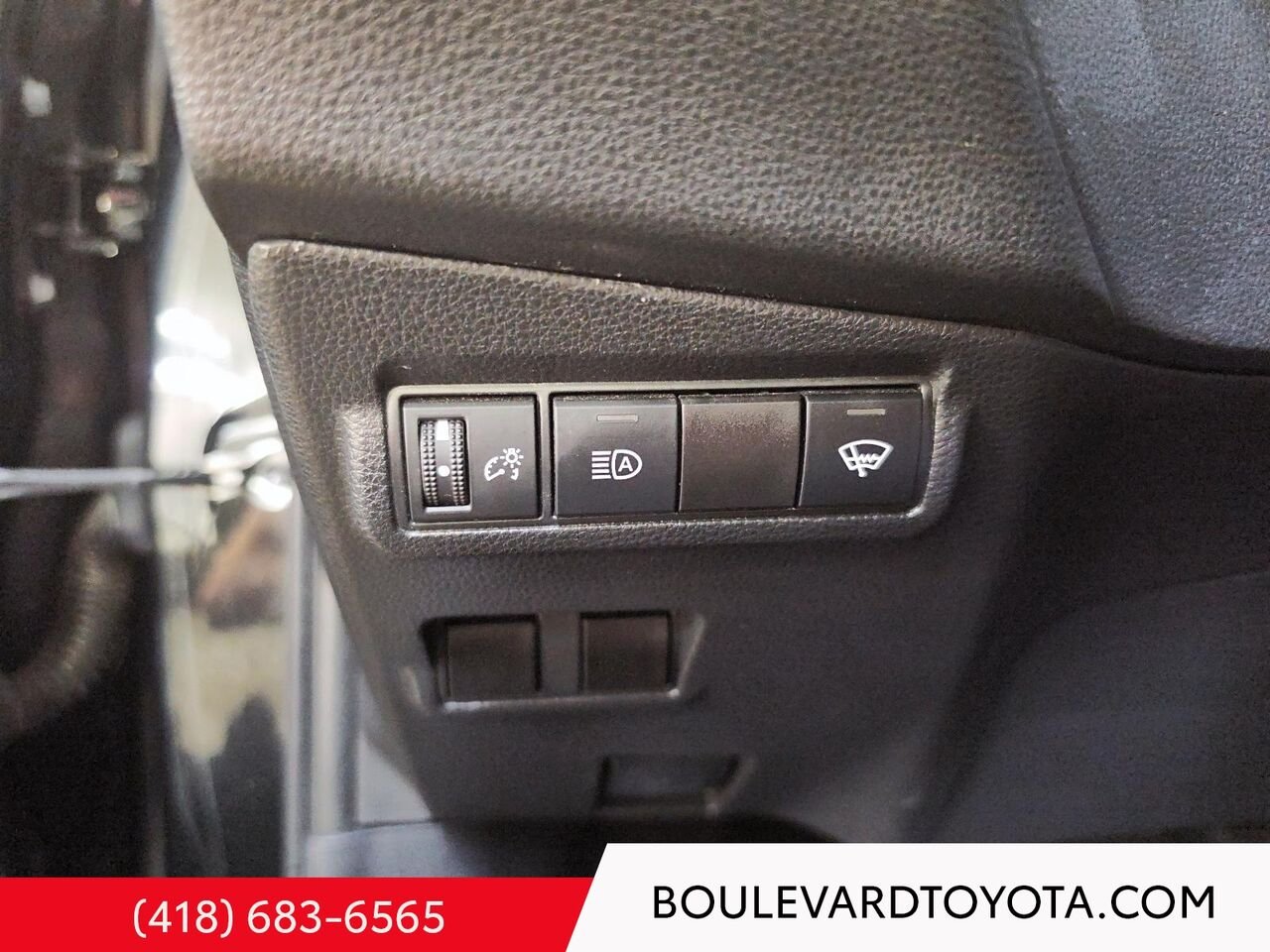 Toyota Corolla Cross 99449C-89 | LE 2022 Noir Québec - photo #10