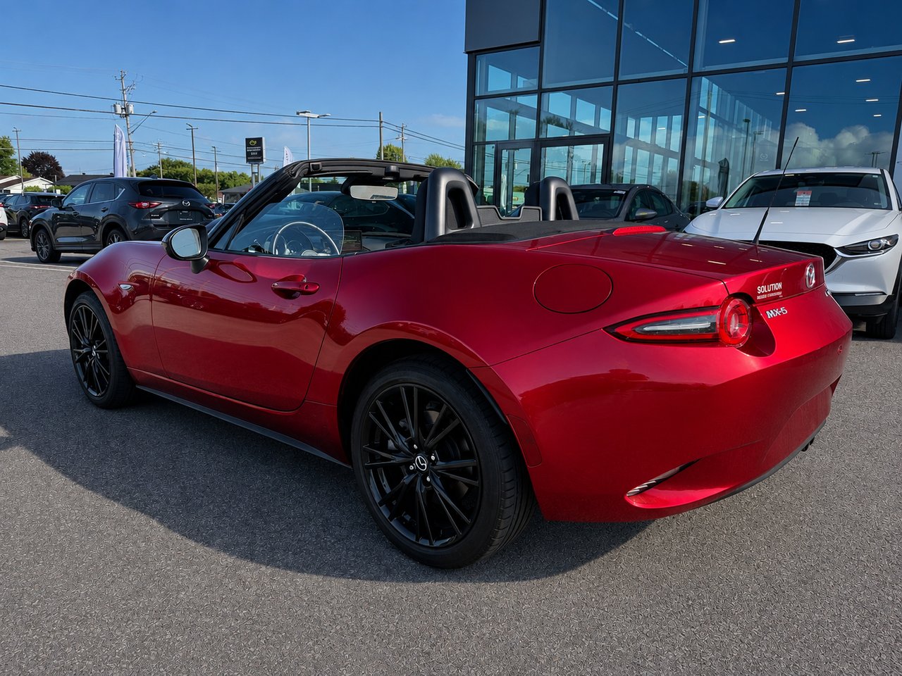 2025 Mazda MX-5 GS Red Châteauguay - photo #5