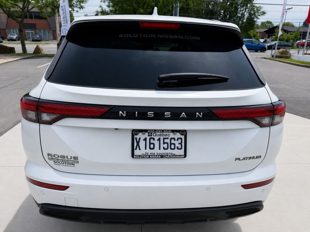 NISSAN Rogue hybride rechargeable ROGUE PHEV PLATINE 2026 Givre alpin Châteauguay - photo #3