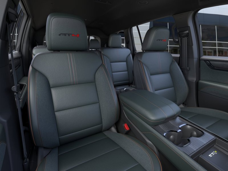 GMC Acadia AT4 4 portes TI 2026 BLANC GLACIER, TRIPLE COUCHE Montmagny - photo #5