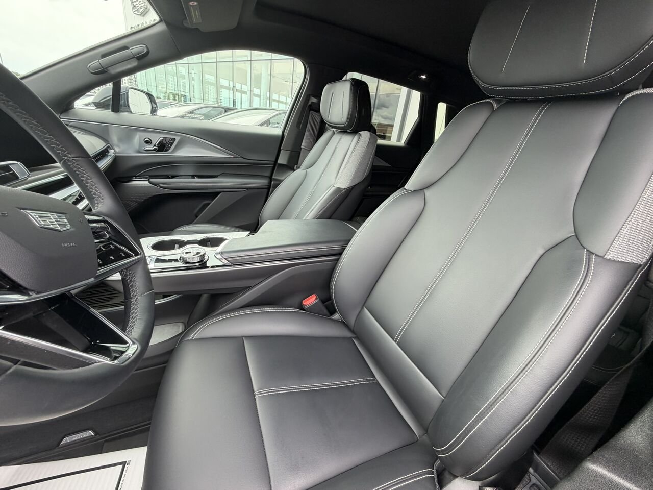 2024 Cadillac LYRIQ Tech AWD FINANCEMENT À PARTIR 0.99% Grey Laval - photo #22