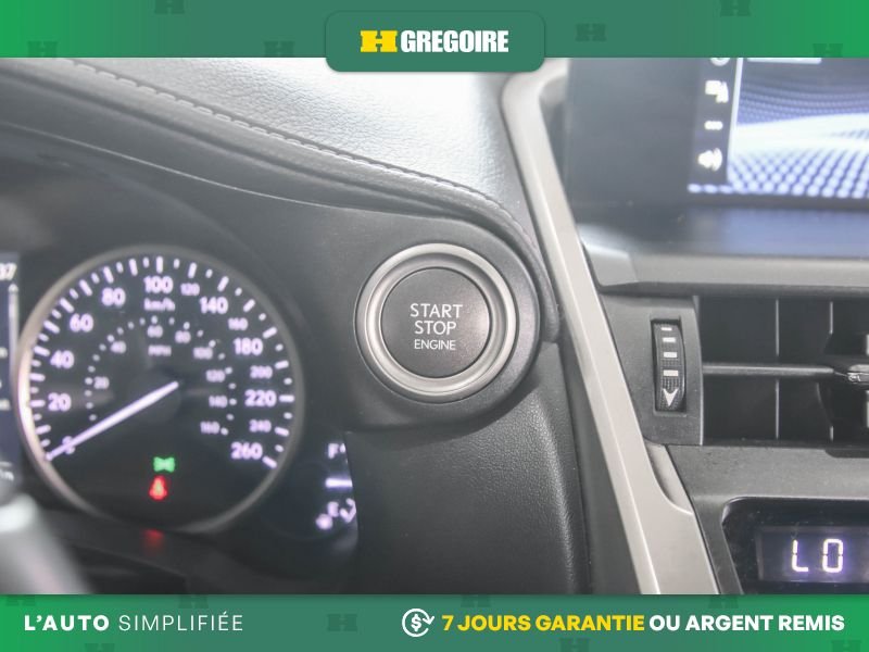 2019 Lexus NX White Saint-Eustache - photo #16