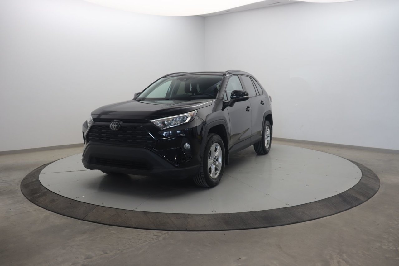 2019 Toyota RAV4 VIN 2T3R1RFV2KC038406 Black Chicoutimi - photo #0