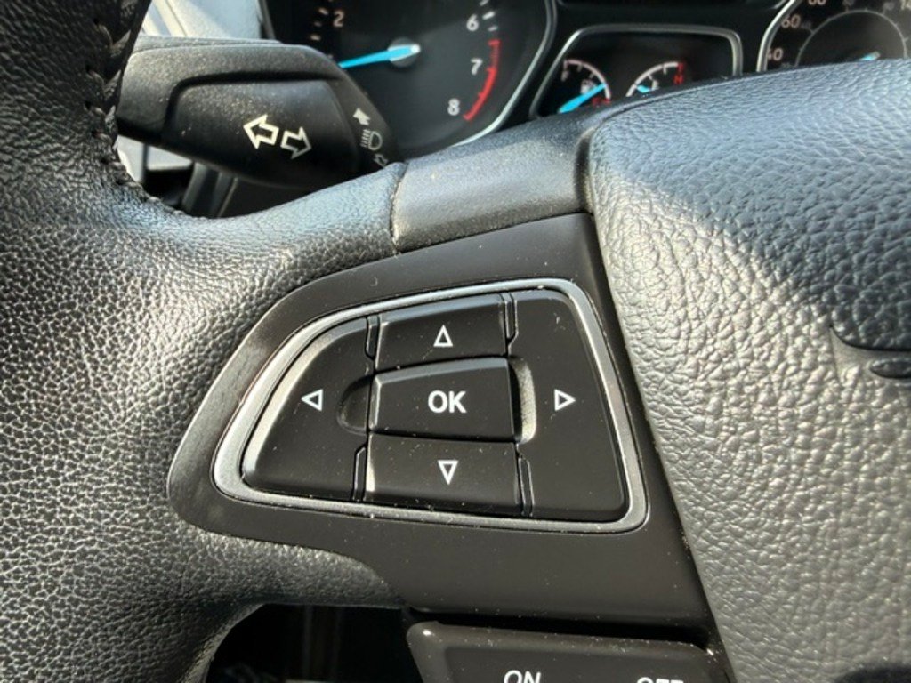 2019 Ford Escape Red Saint-Basile-le-Grand - photo #11