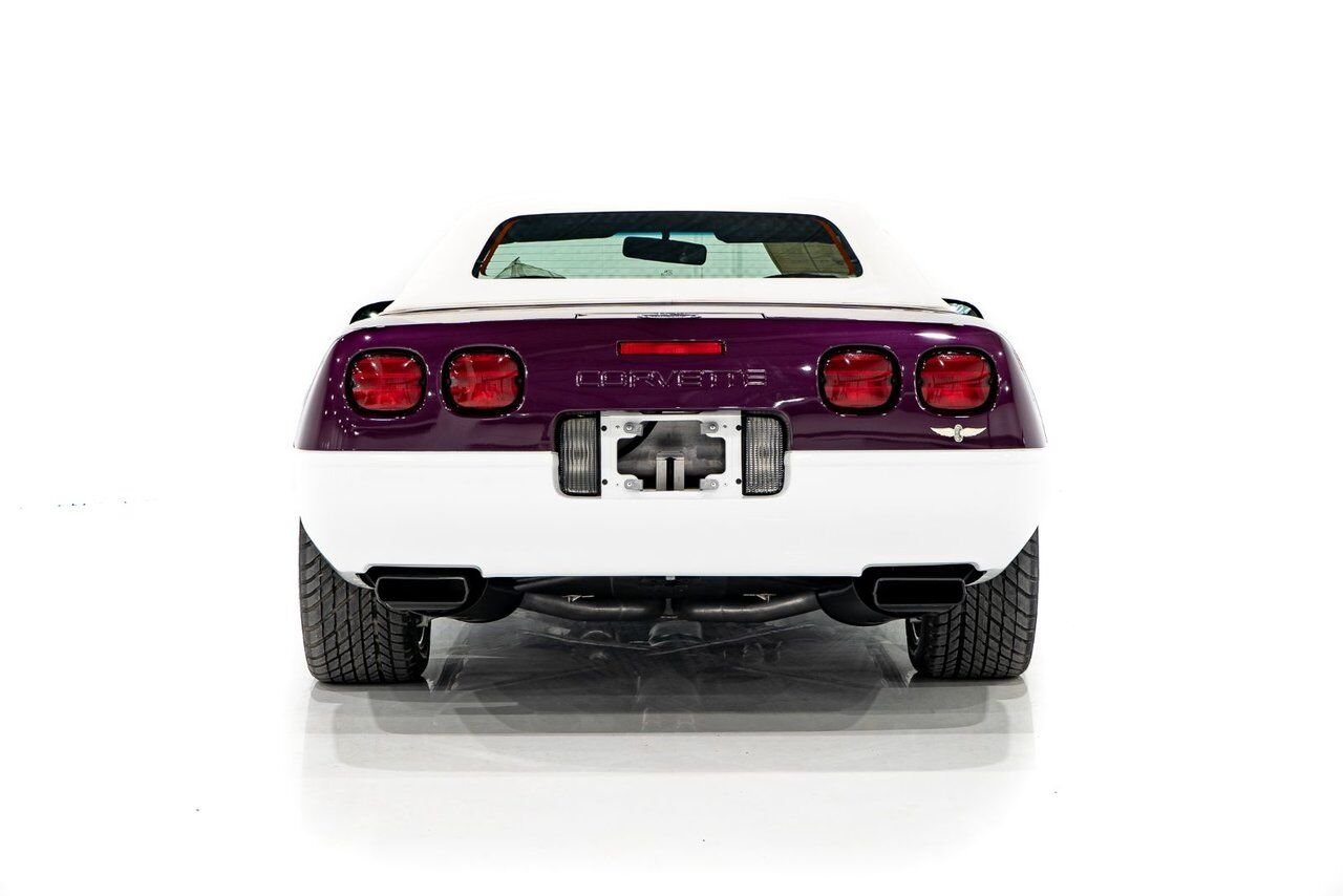 Chevrolet Corvette *PRIX EN USD* RPO Z4Z PACE CAR PRESENTED IN DELIVERY PACKAGING WITH ONLY 192MILES (307KM) FROM NEW 1995 Blanc Montréal - photo #83