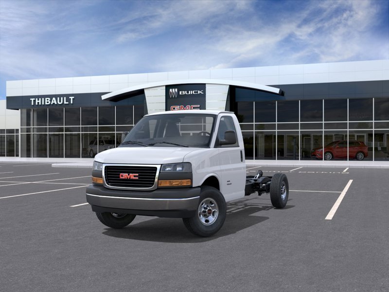 GMC Fourgonnette commerciale tronquée Savana 3500 fourgonnette 159 po 2026 BLANC SOMMET Sherbrooke - photo #7