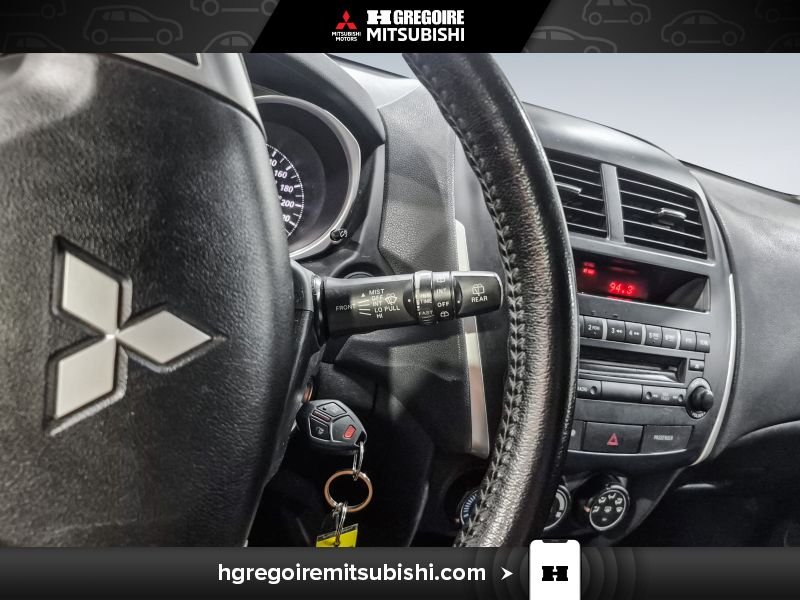 2013 Mitsubishi RVR Grey Laval - photo #21