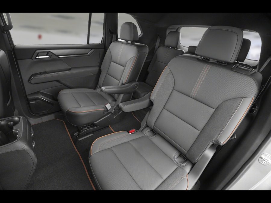 2027 GMC Acadia 2027 Glacier White Tricoat